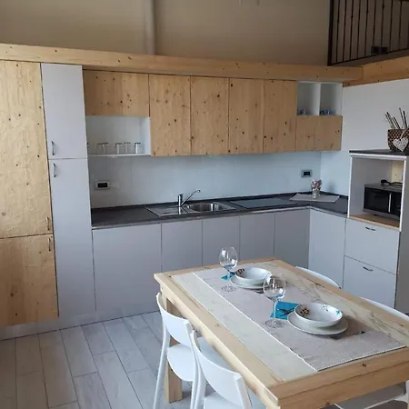 Ferienwohnung Fur 4 Personen Ca 65 M In Ed Uniti, Comer Westufer Comer *