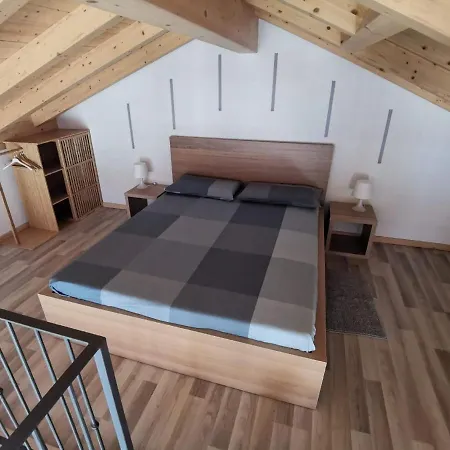 Ferienwohnung Fur 4 Personen Ca 65 M In Ed Uniti, Comer Westufer Comer
